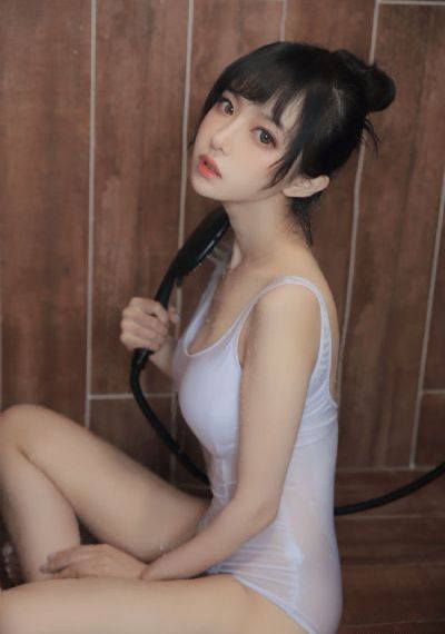 少妇爰片久久毛片a片潮喷_1080高清完整版