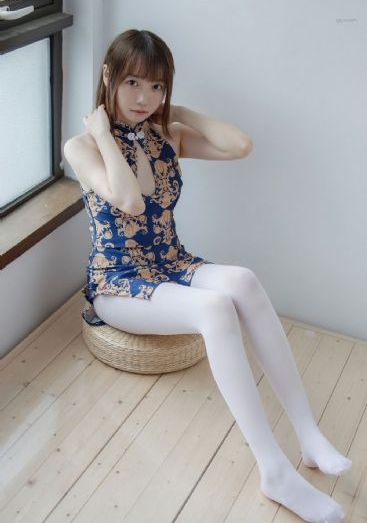 欧美奶咖色口红_BD英语免费观看视频