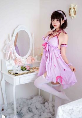 少妇寡妇媓乱精品一极大片_DVD电影在线观看