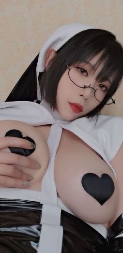 日韩精品成人色白箱_BD韩语天堂在线
